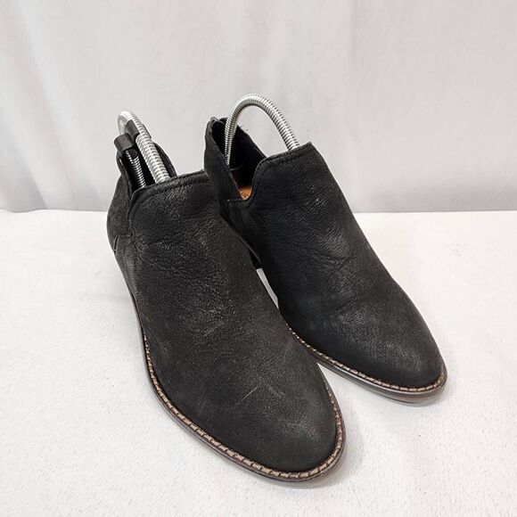 Lucky Brand Women's 7.5 Fenley Ankle Bootie Black Suede Boho - Picture 1 of 9